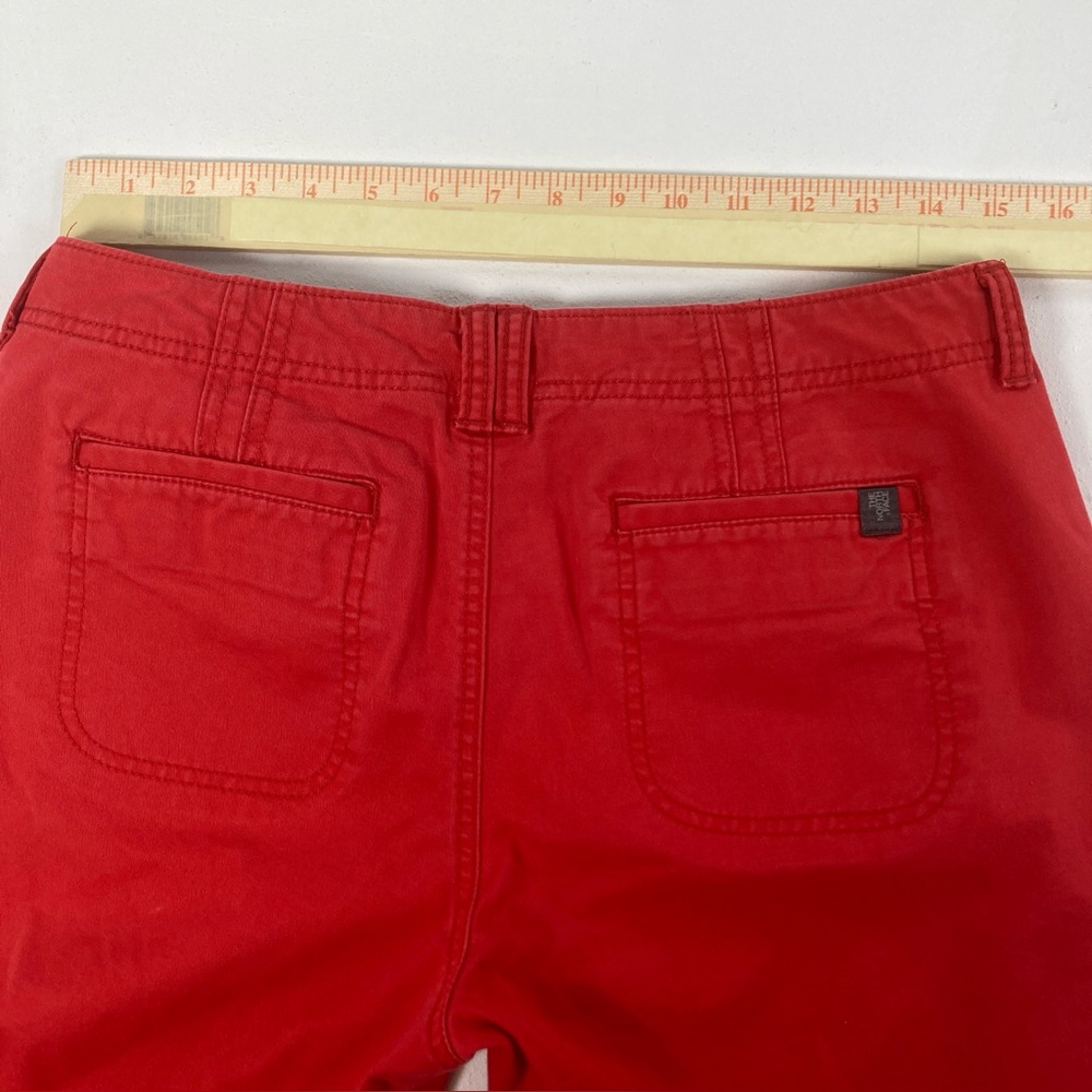 The North Face Shorts Women 10 Bermuda Flat Front Red Casual Vacation - Picture 11 of 15
